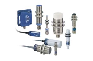 Repararea mașinilor lente: PLC, HMI, Servo, Senzori 12 Senzori inductivi