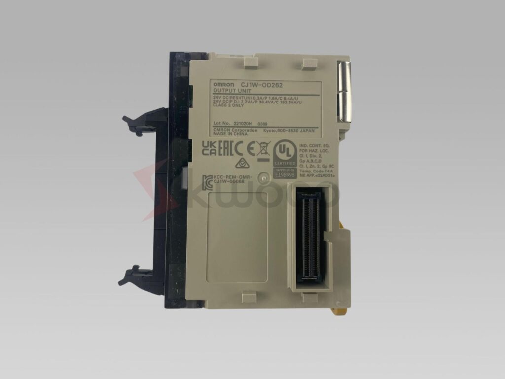 PLC de siguranță vs. PLC standard: Ghidul inginerului 12 CJ1W-OD262