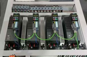 Omron CJ2M contre NX1P2