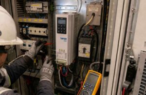 Panduan PLC Siemens: Otomasi & Pemrograman 9 Kode Kesalahan dan Metode Reset Lenze i550